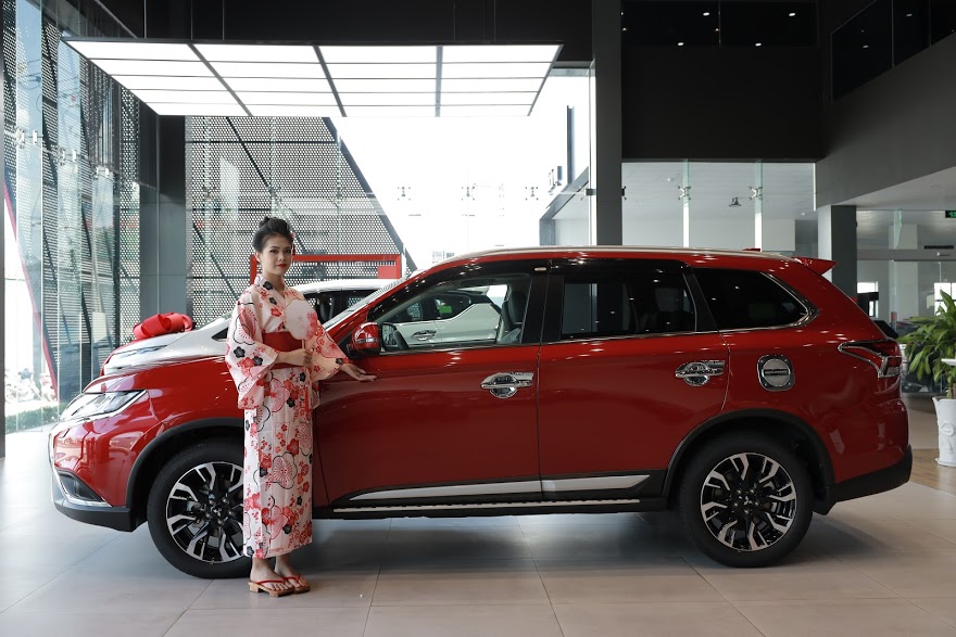 gia xe mitsubishi outlander tai tay ninh (3)